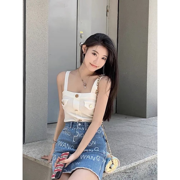 Áo hai dây dệt kim cúc vàng