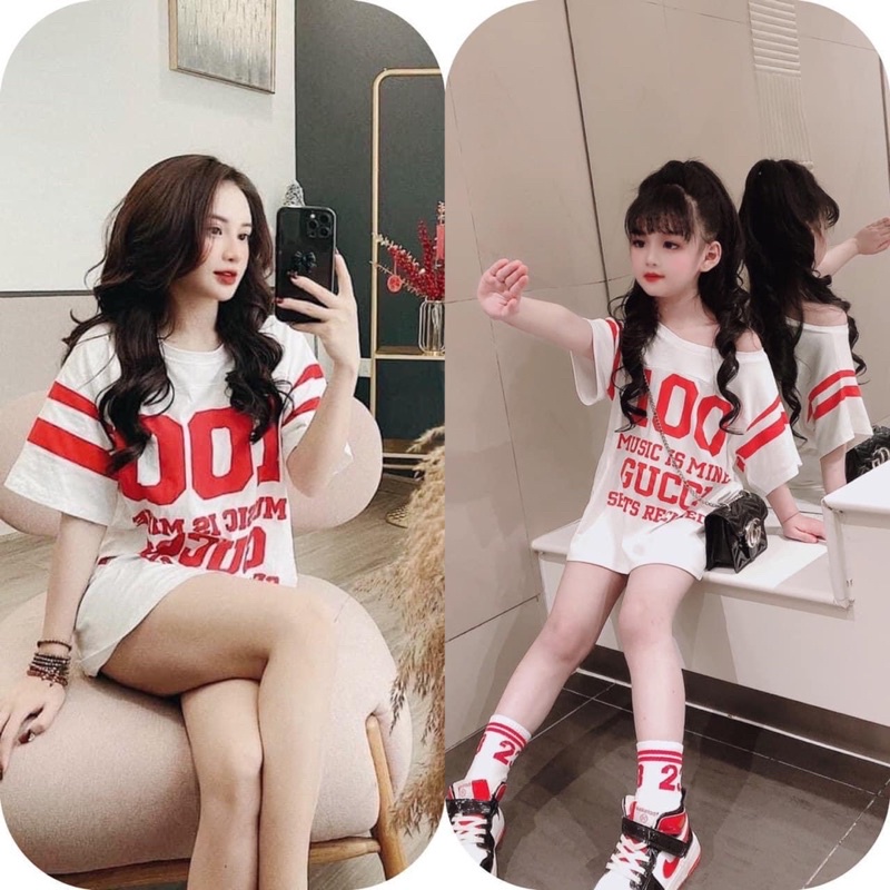 Áo Đôi Guci 100 chữ đỏ cho mẹ và bé