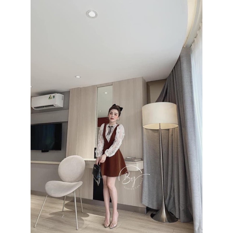 VÁY NHUNG PHA REN HOA NỔI CỔ NƠ