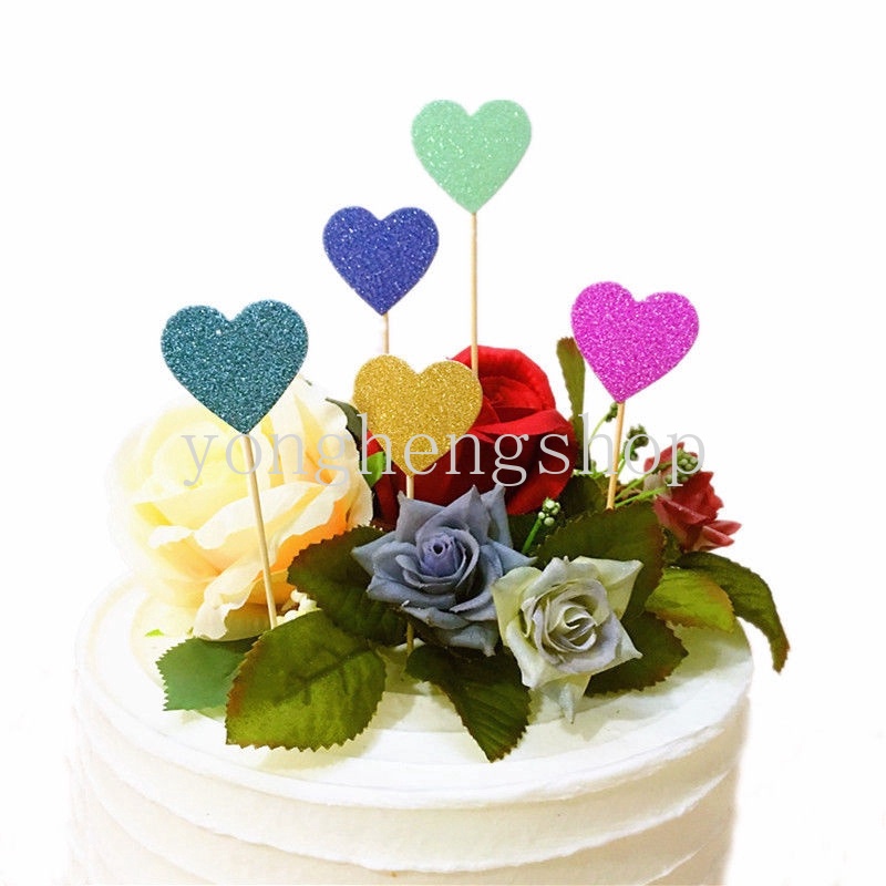Set 10 Que Cắm Trang Trí Bánh Hình Trái Tim Xinh Xắn