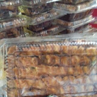 Me nhà cậy hột