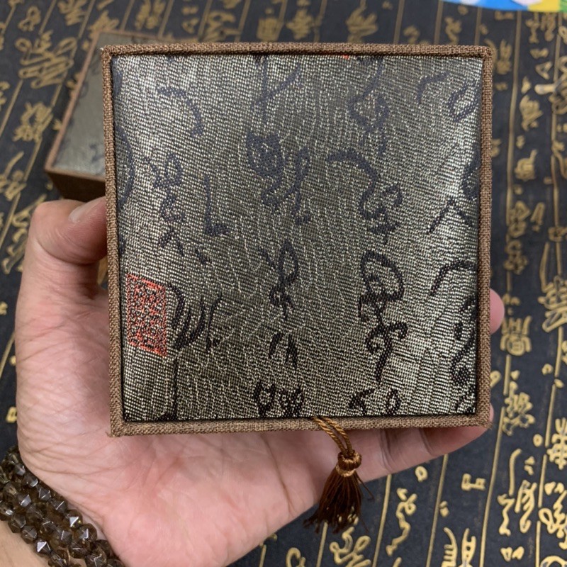 Hộp Gấm Thư Pháp Loại 1 Đựng Vòng Tay Trang Sức Phong Thuỷ