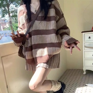 Áo sweater dệt kim tay dài dáng rộng cổ v thiết kế trẻ trung cho nữ famos