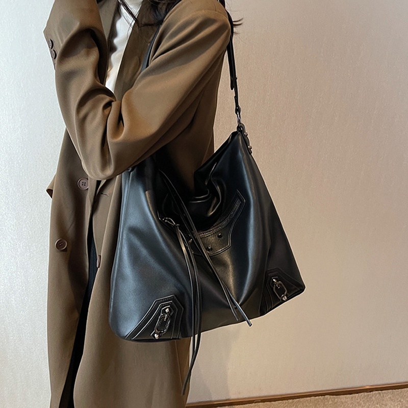 Túi đeo vai IELGY mềm mại sức chứa lớn dễ phối đồ thời trang cho nữ