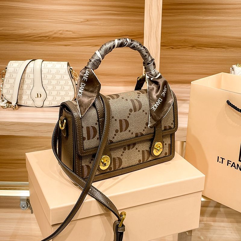 Túi Xách Nữ Túi Đeo Chéo Hiệu I.T GDLEDY HONGKONG Cao Cấp Da Thật Hàng Chính Hãng Mẫu Mới 2022