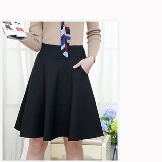 Chân váy xoè đến đầu gối phối HAI TÚI thời trang