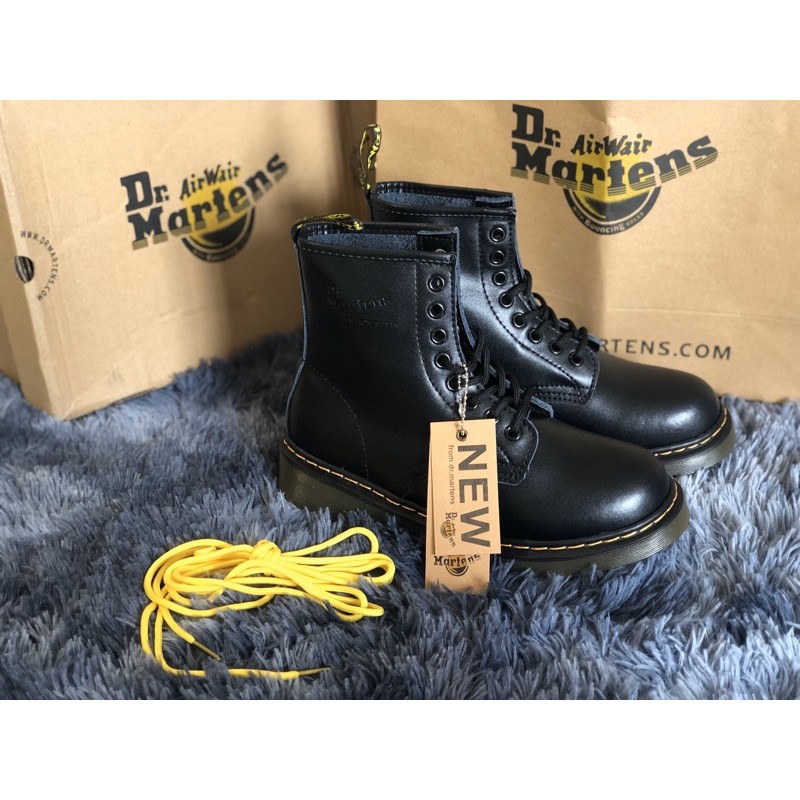 Giầy DR MARTEN ĐEN DA TRƠN SC [ FULL DÂY + BOX ]