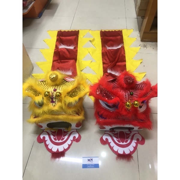 Đầu lân, đầu sư tử Sài Gòn kèm đuôi mắt nháy sáng cho bé chơi Trung Thu 35cm x 29cm x 27cm