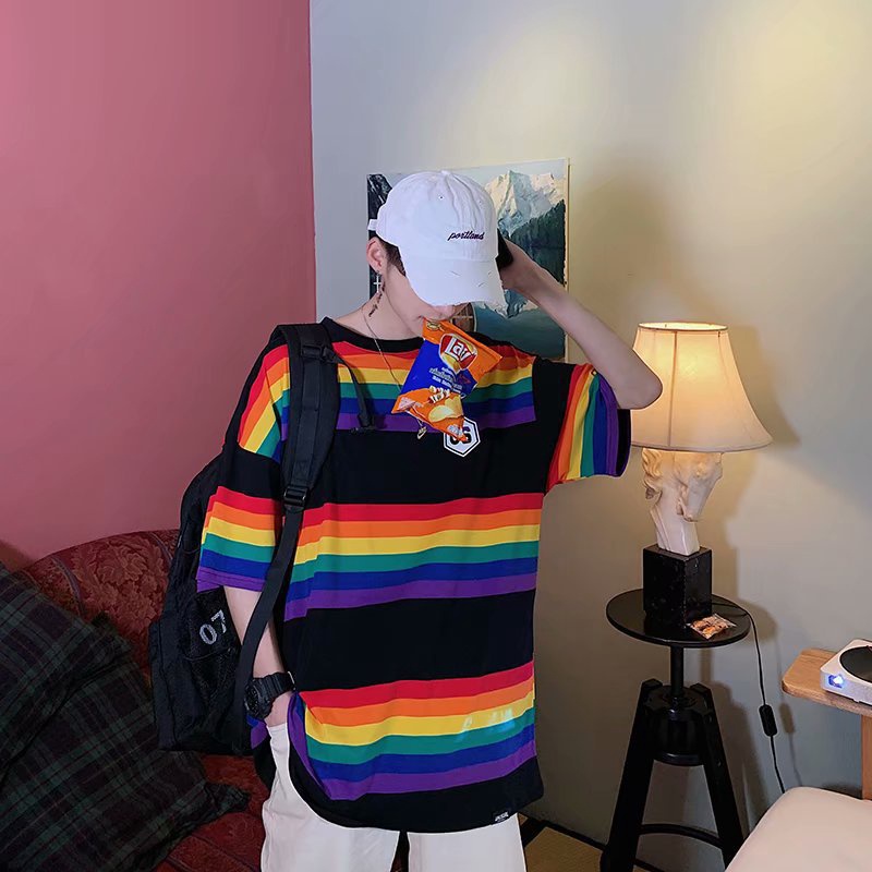 Áo thun tay ngắn dáng rộng họa tiết sọc màu cầu vồng phong cách thời trang Hàn Quốc 2019 dành cho nam