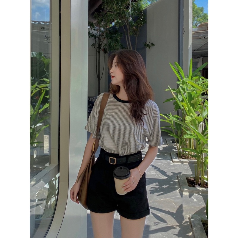 Áo thun kẻ ngang mảnh