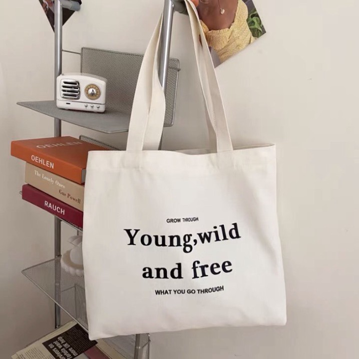 Túi vải canvas cao cấp Young Wild And Free khổ vuông phong cách Hàn Quốc