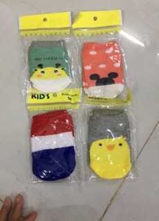 Tất/ vớ trẻ em
