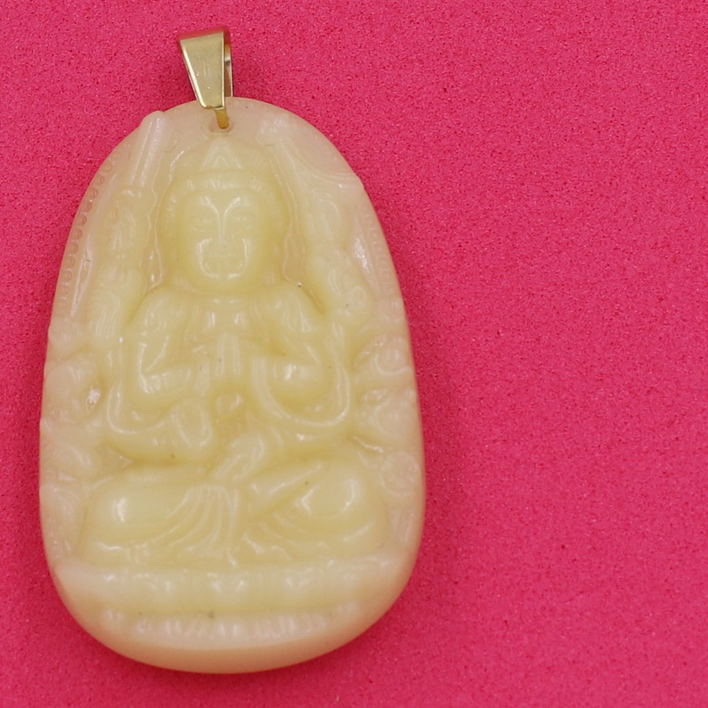 Mặt phật Thiên Thủ Thiên Nhãn đá tự nhiên vàng size nhỏ 3.6cm - Phật bản mệnh tuổi Tý - Tặng kèm móc inox