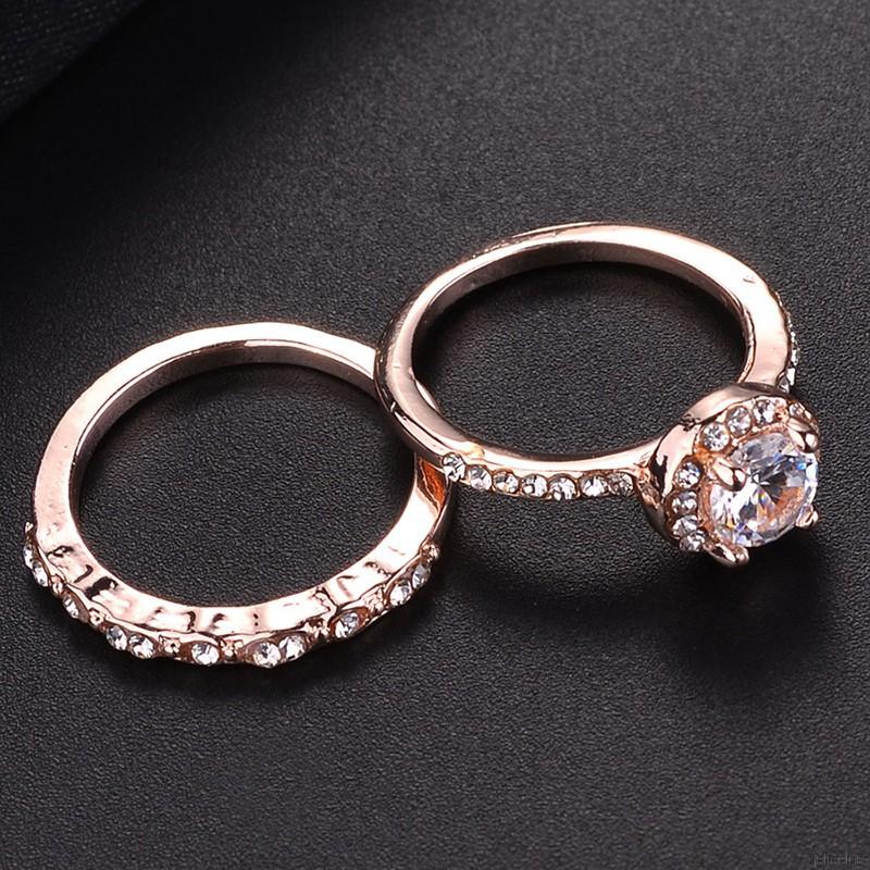 Nhẫn hợp kim đính đá sang trọng