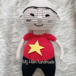 Park hang seo bằng len móc