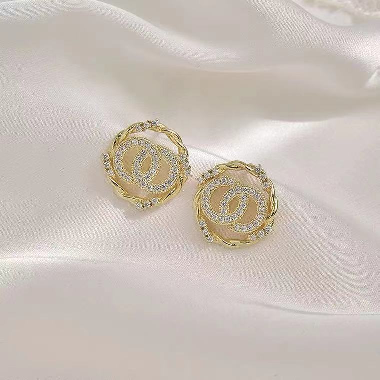 Đôi khuyên tai nhỏ phong cách Hàn Quốc xinh xắn thời trang dành cho nữ