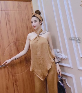 Set bộ lụa áo cổ yếm