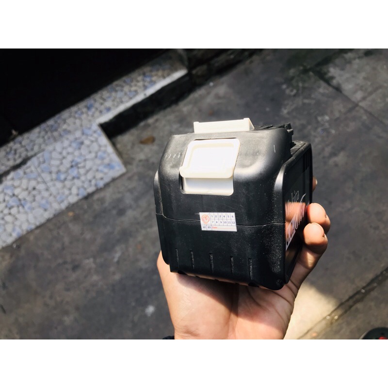 PIN 118V MAKITA 15 CELL CHUYÊN DỤNG NEW 100%