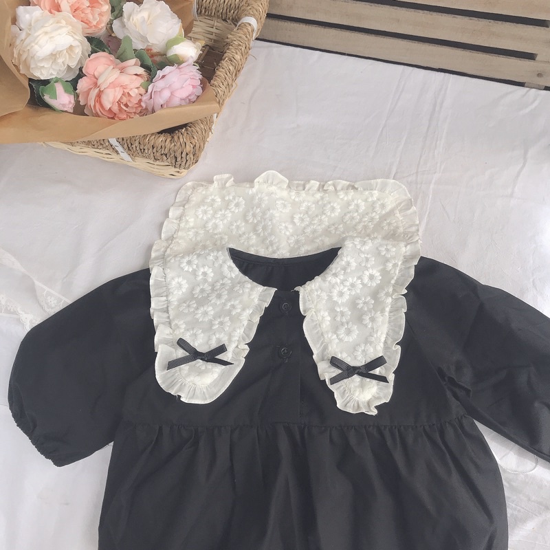 Suit dài tay phối cổ ren xinh xắn vải thô cho bé Tiệm Su Kids