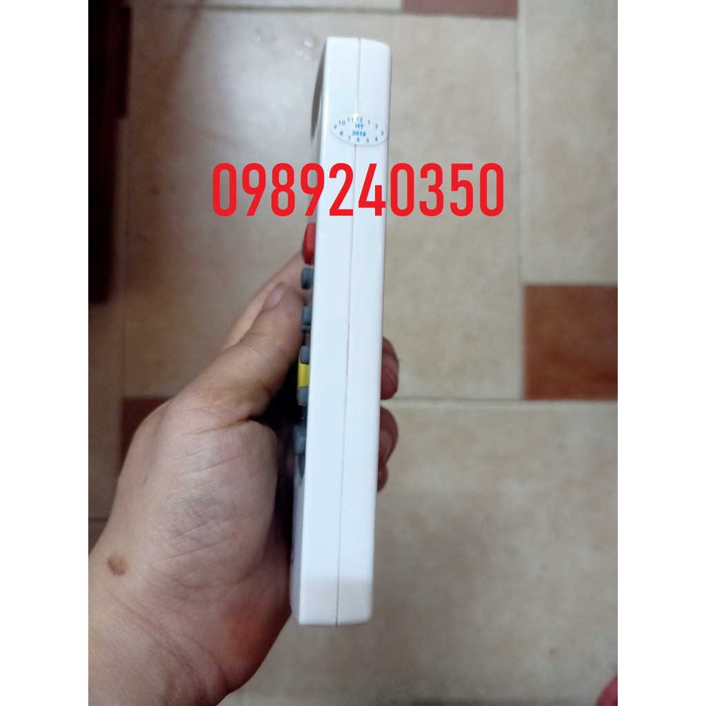 Điều khiển điều hòa Reetech mặt cười