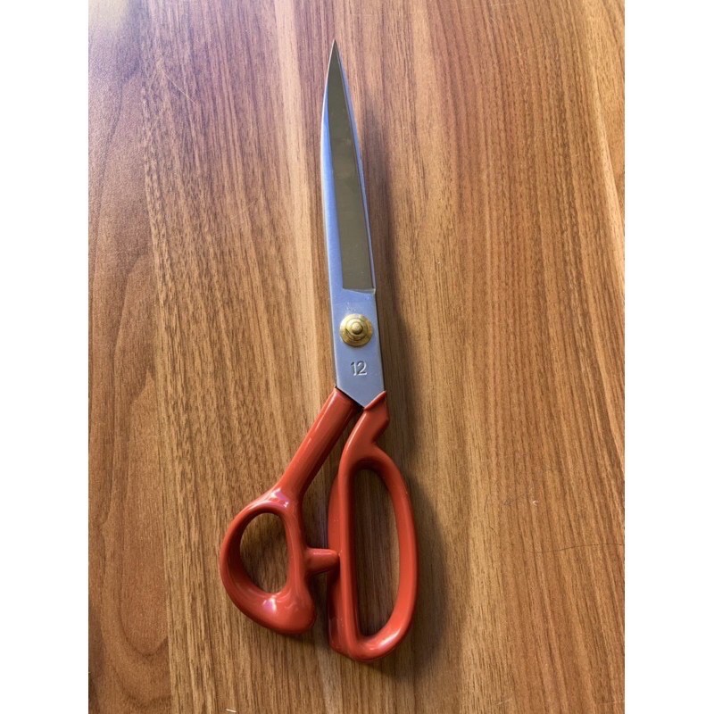 Kéo cắt vải hãng pin tay cầm đỏ lưỡi trắng cắt ngọt cầm sướng tay kéo có 5size từ 8,9,10,11,12inch