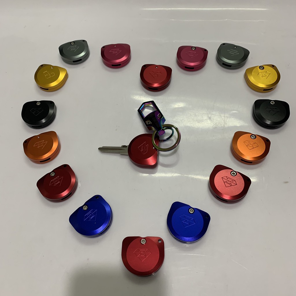 COMBO ỐP CNC CHÌA KHÓA VESPA VÀ MÓC SPIRIT BEAST CHÍNH HÃNG ( 2 MÓN)