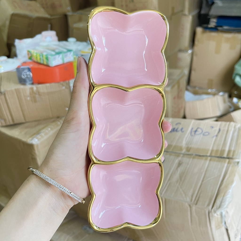 Khay decor gia vị hoa 3 ngăn viền vàng vừa sang chảnh,vừa tiện lợi