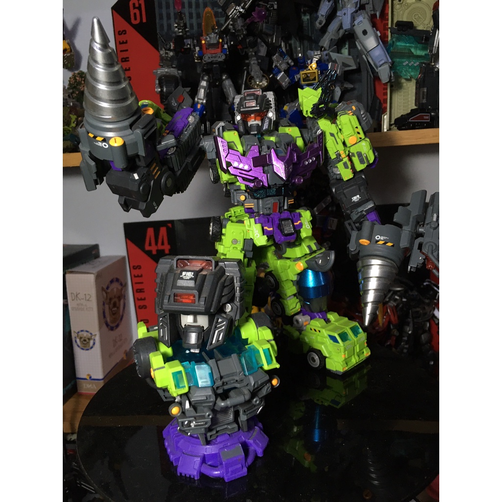 Mô hình 2nd robot biến hình Master made Transformer SDt08 demonlisher