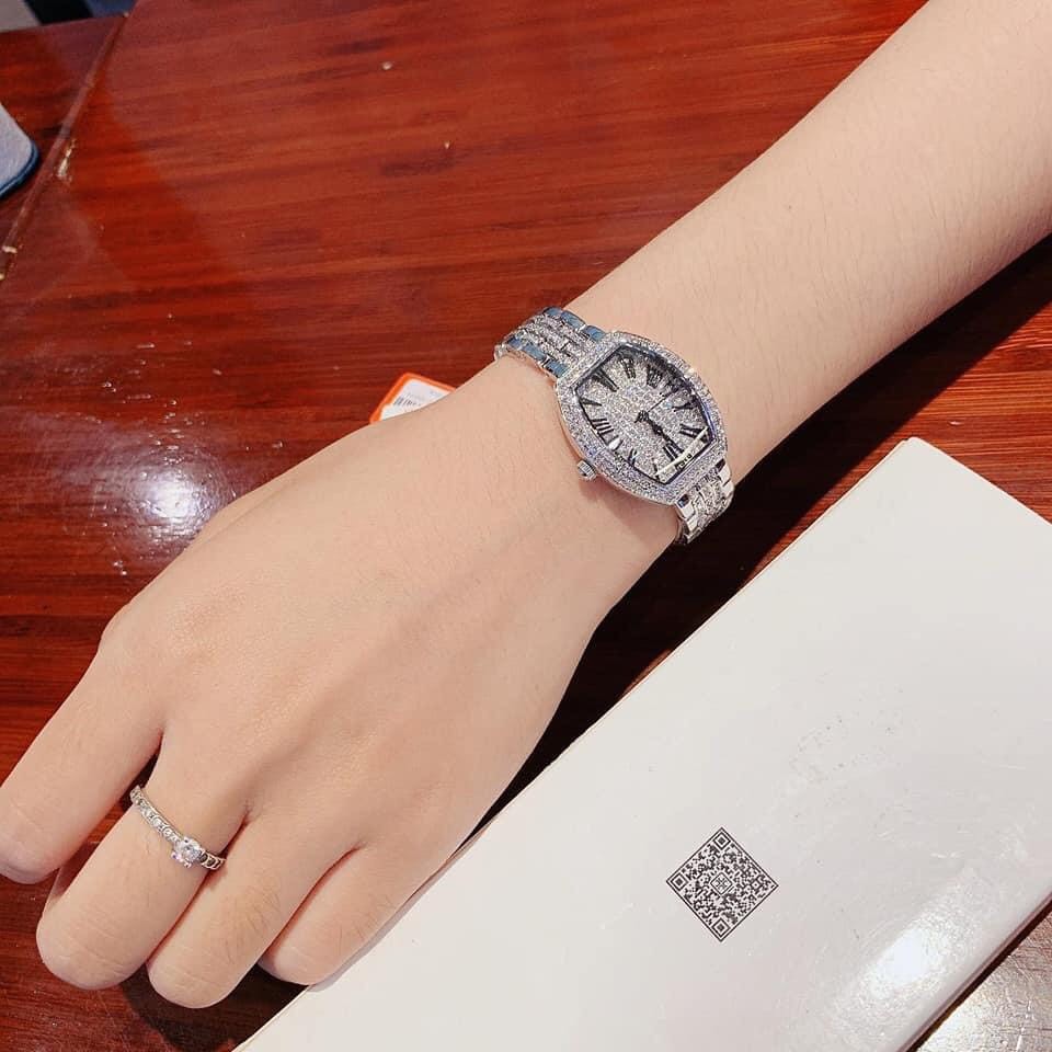 Đồng Hồ Davena Nữ Mặt Vạch Full Đá 34mm Silver Authentic