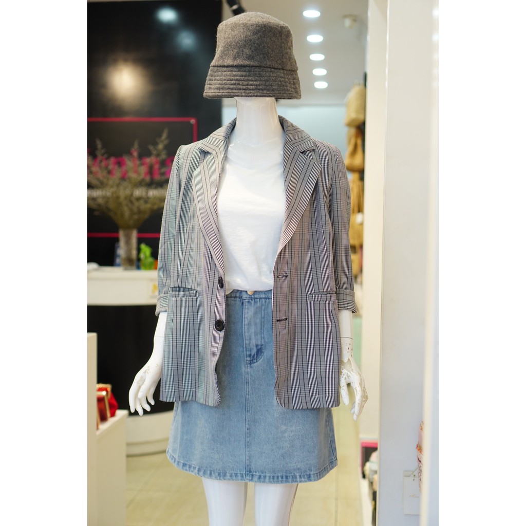 Áo Blazer Caro Xẻ 042