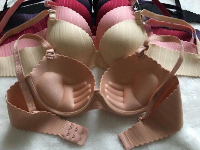 Áo Lót Đúc Nâng Ngực Thái Lan 707