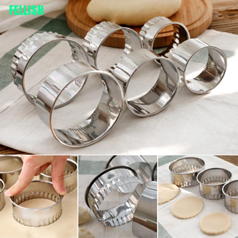 Set 3 Dụng Cụ Cắt Bột Làm Bánh Bằng Thép Không Gỉ Hình Tròn / Bông Hoa Tiện Dụng