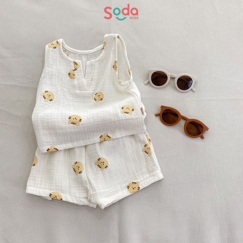Bộ quần áo bé trai V-neck Set SODA KIDS thiết kế cổ V, chất liệu xô muslin mềm mại, thoáng mát