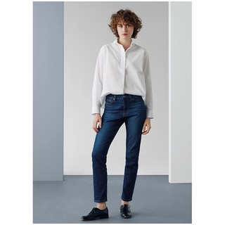 áo sơ mi trắng Uniqlo