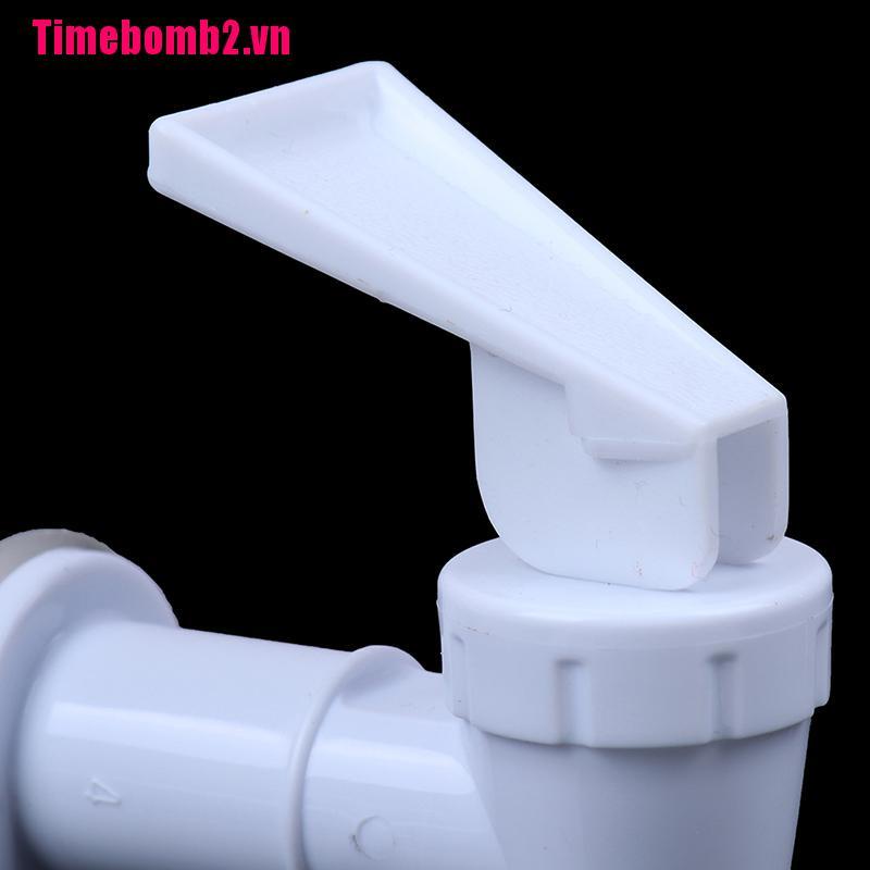 ### Vòi Nước Nhựa Có Ống Nước Cầm Tay