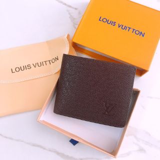 Ví nam L.v gấp
