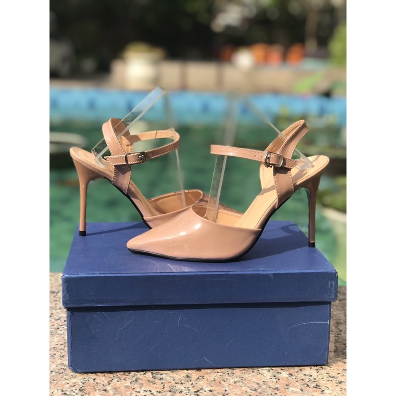 Sandal (sục) cao gót bít mũi gót nhọn cao 9p hai màu nude/đen [m1]