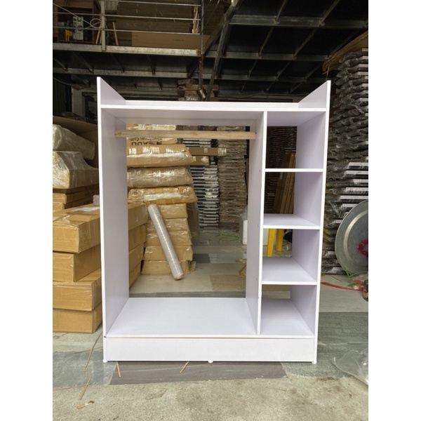 Giá , tủ Treo quần áo trẻ em, chất liệu gỗ MDF có kèm bộ sticker trang trí cho bé sáng tạo trang trí