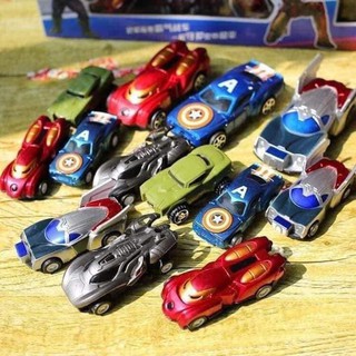 Set 14 ô tô siêu nhân chạy bánh đà