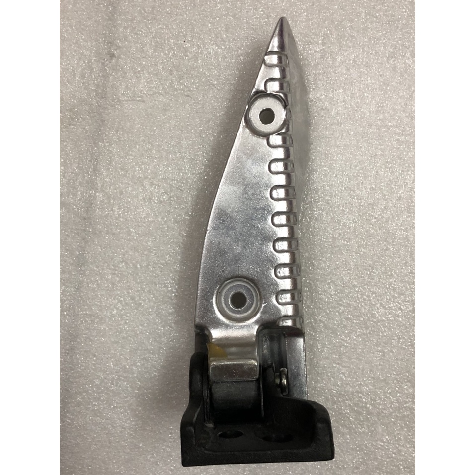 Gác chân/ Cụm gác chân xe Shark mã VVB