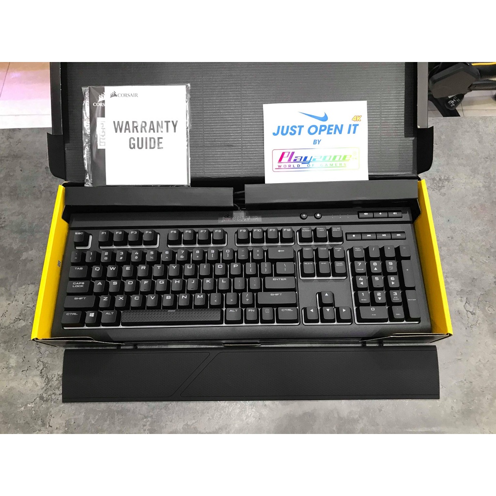 Bàn phím cơ chống nước Corsair K68 RGB Red Swich  -Chính Hãng - Bảo hành 24 tháng