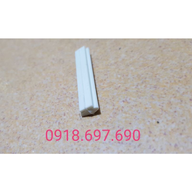 nẹp nhựa chống rung cánh cửa sổ lùa nhôm