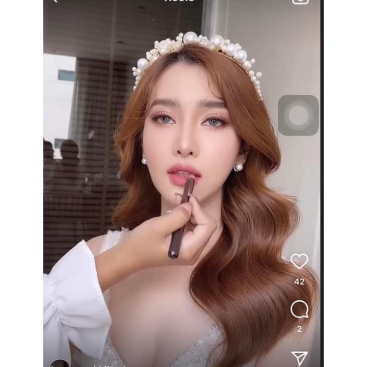 Cọ môi che khuyết điểm Clio đa công dụng tiện lợi siêu xinh có nắp bảo vệ đi kèm