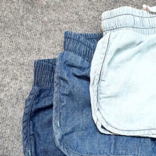 Q084537 Quần short jean denim bé gái Cat&Jack