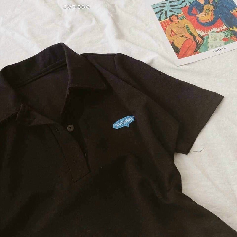 Đầm đen cổ bẻ thêu chữ - form bé dưới 48kg