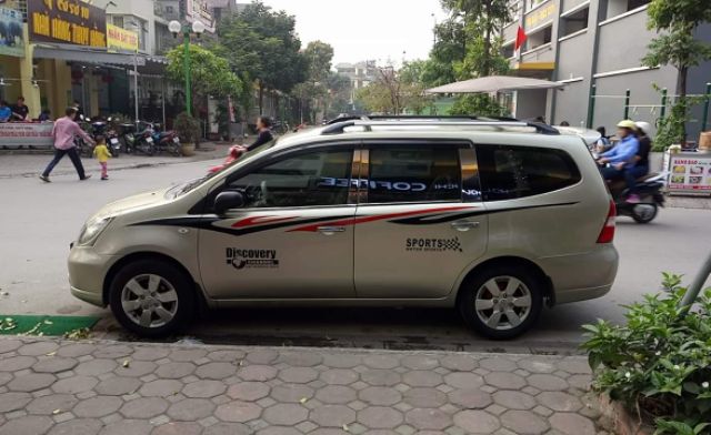 Bộ vè che mưa 4 cánh xe ô tô Nissan Livina 07 chỗ