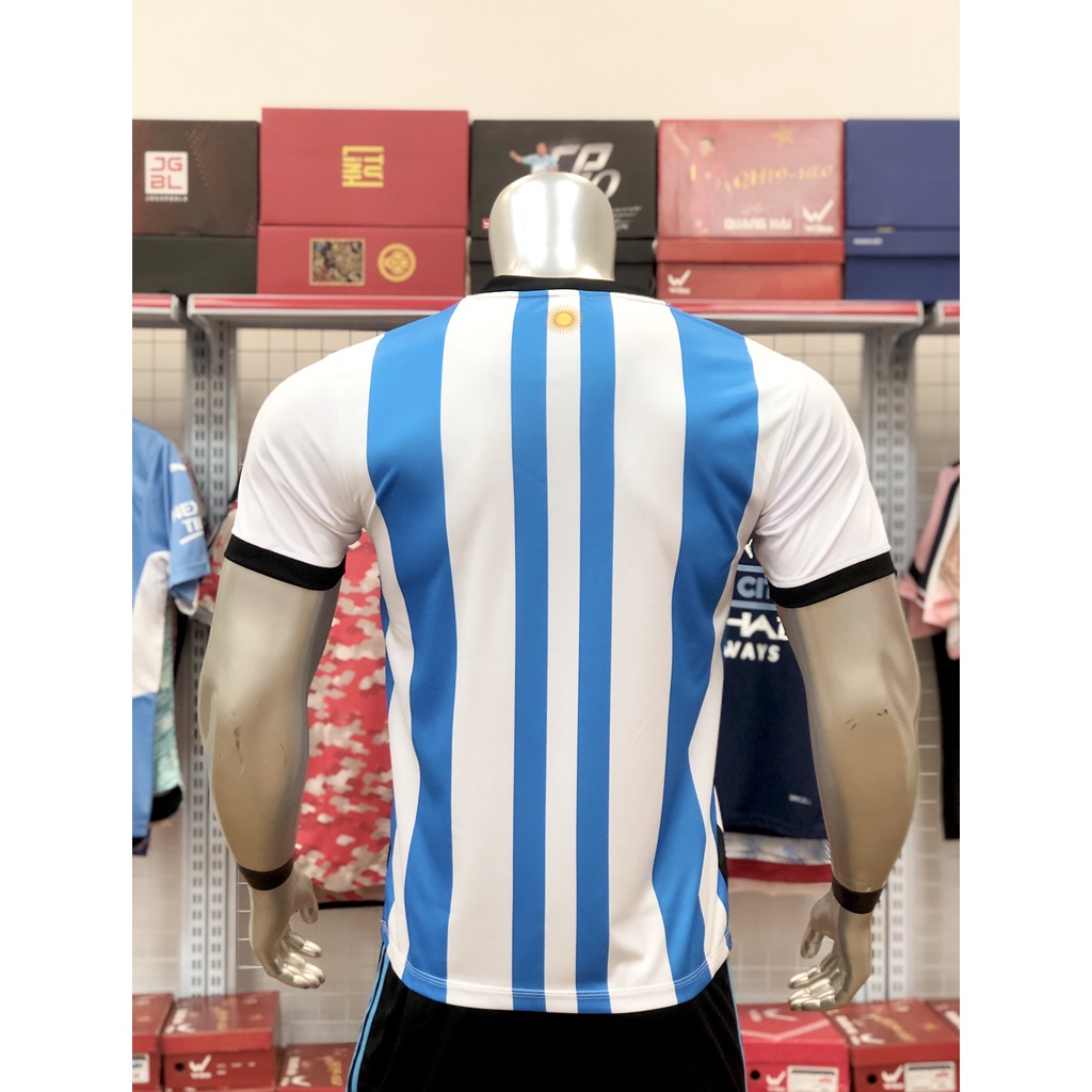 Đồ đá banh đội tuyển Argentina 2022 màu trắng sọc xanh CÓ IN tên số theo yêu cầu