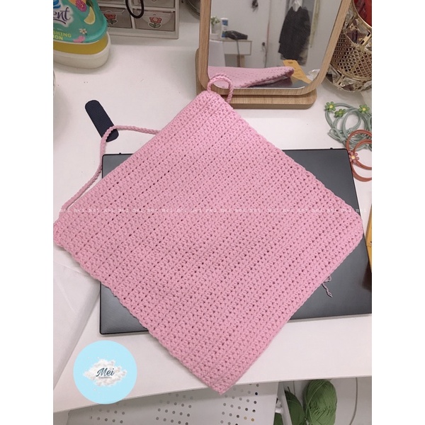 ÁO YẾM LEN MÓC HANDMADE GIỐNG KYLIE JENNER- Áo len yếm cực quyến rũ, tôn vòng 1