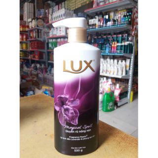 Sữa tắm Lux Magical spell với tinh dầu lavender và phong lan đen 530g.