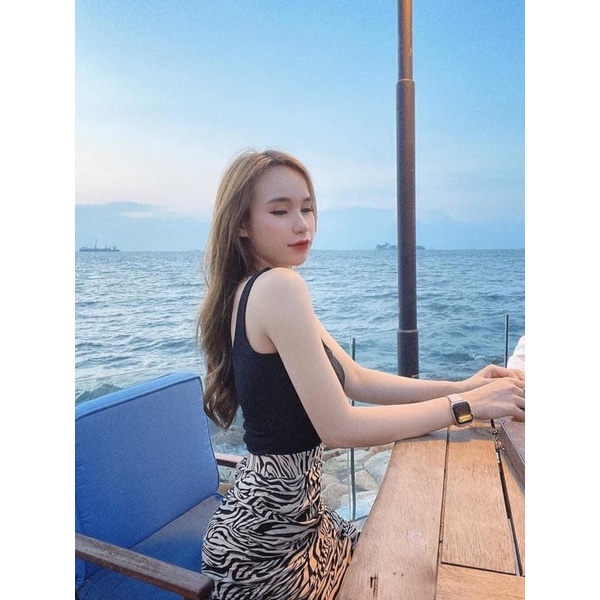 Set Áo CRT kèm chân váy hoạ tiết